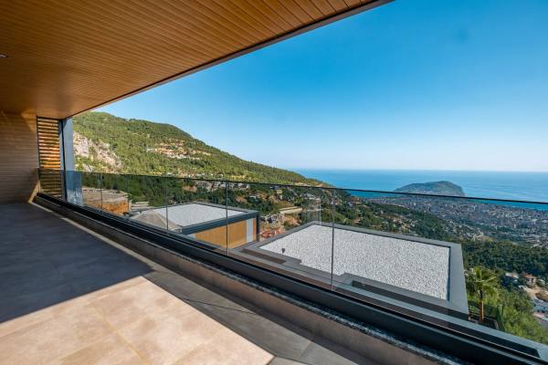 Alanya – Bektaş'ta Deniz Manzaralı Premium Villalar