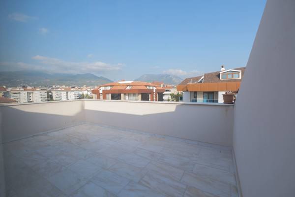 4+1 Duplex for Rent in Alanya, Oba