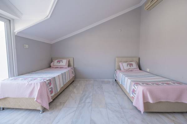 4+1 Duplex for Rent in Alanya, Oba