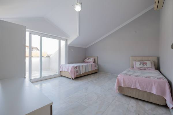4+1 Duplex for Rent in Alanya, Oba