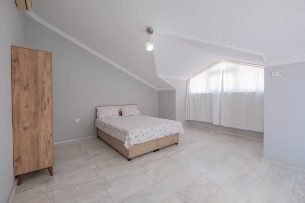 4+1 Duplex for Rent in Alanya, Oba