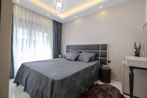 Alanya Oba’da, Lüks Sitede Geniş Bahçe Dubleksi 3+1