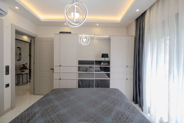 Alanya Oba’da, Lüks Sitede Geniş Bahçe Dubleksi 3+1