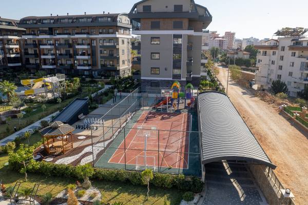 Alanya Oba’da, Lüks Sitede Geniş Bahçe Dubleksi 3+1