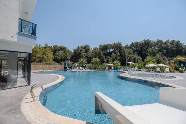 Avsallar, Alanya’da Lüks Site İçinde 1+1 Daire