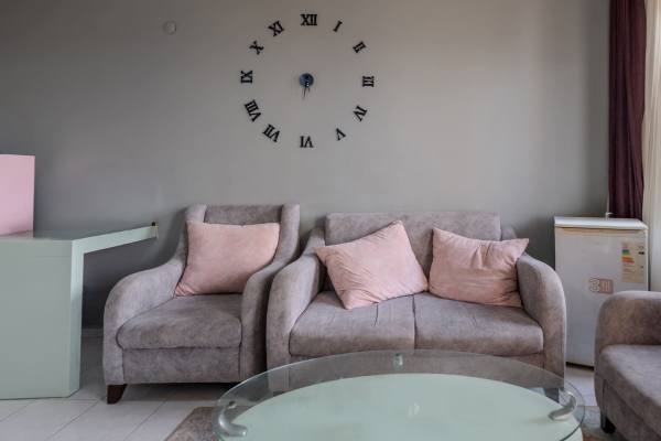 Alanya Konaklı’da Deniz Manzaralı Eşyalı 2+1 Daire