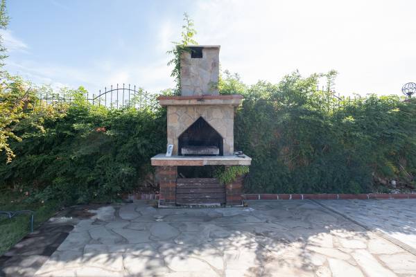 Urgent Sale – Spacious 2+1 Apartment on the First Coastline, Alanya Demirtaş