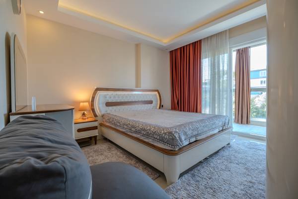 Просторная квартира 1+1 с большой террасой и видом на море