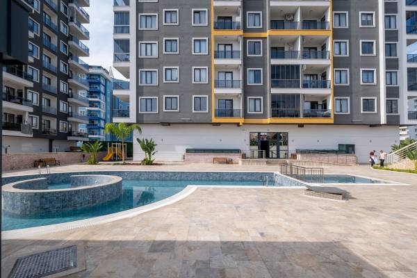 Alanya, Mahmutlar’da denize sadece 500 m mesafede sıfır satılık daire