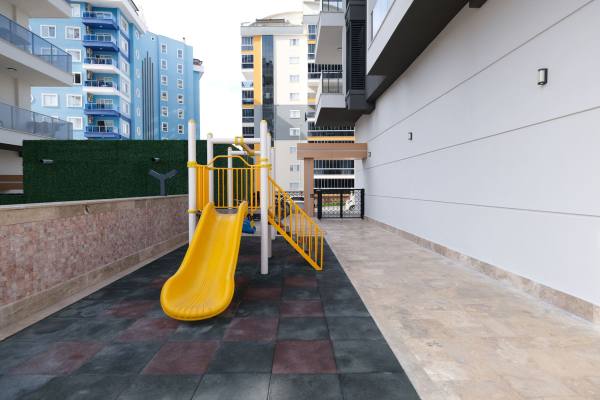 Alanya, Mahmutlar’da denize sadece 500 m mesafede sıfır satılık daire