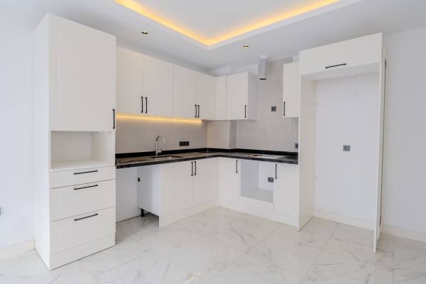 Alanya Cleopatra Plajı’na Yakın Premium Sınıf Konut Kompleksinde Satılık Daire