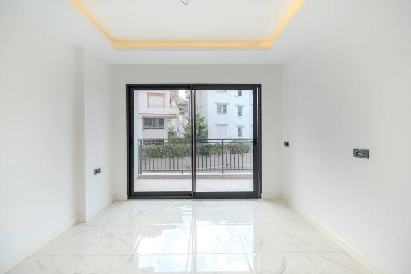 Alanya Cleopatra Plajı’na Yakın Premium Sınıf Konut Kompleksinde Satılık Daire