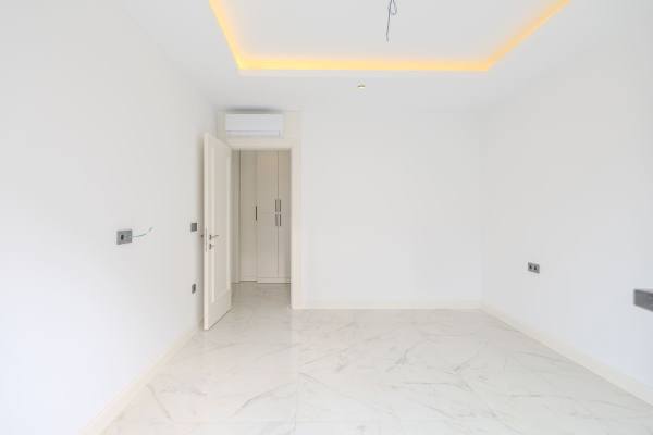 Alanya Cleopatra Plajı’na Yakın Premium Sınıf Konut Kompleksinde Satılık Daire