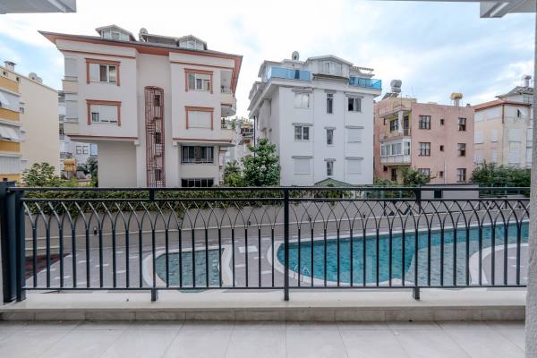 Alanya Cleopatra Plajı’na Yakın Premium Sınıf Konut Kompleksinde Satılık Daire