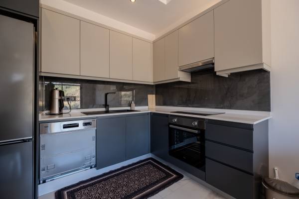 Kestel, Alanya’da Denize Yakın Kiralık 1+1 Daire