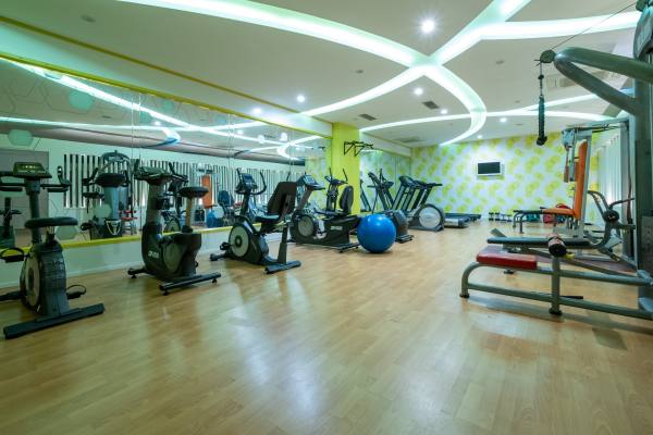 Alanya'da Kleopatra plajına 900 m Eşyalı Kiralık Daire