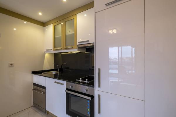 Alanya'da Kleopatra plajına 900 m Eşyalı Kiralık Daire