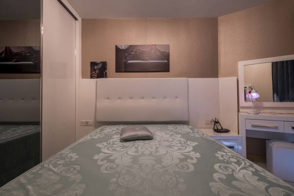 Alanya'da Kleopatra plajına 900 m Eşyalı Kiralık Daire