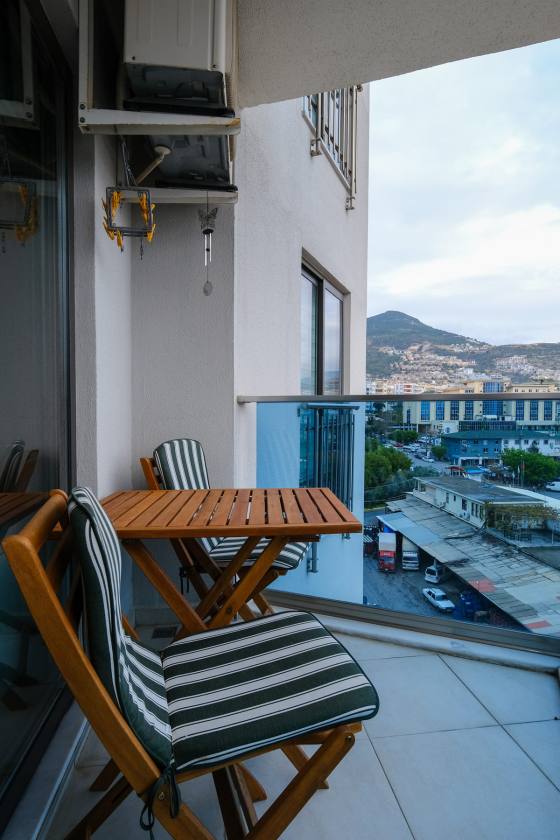 Alanya'da Kleopatra plajına 900 m Eşyalı Kiralık Daire