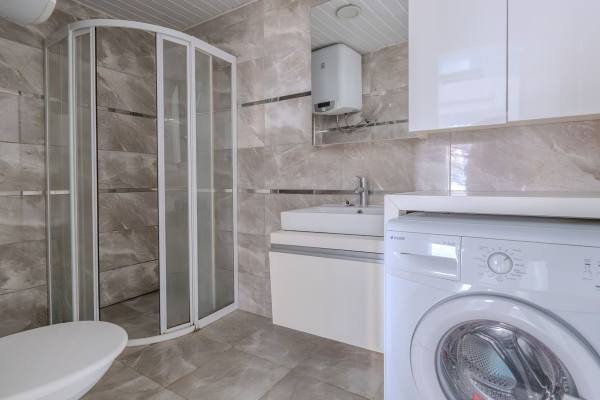 Меблированный Дуплекс в 100 Метрах От Моря по Горячей Цене в Кестель, Аланья