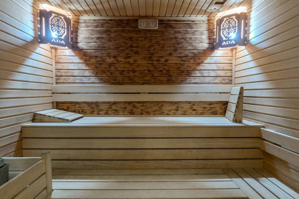 Exclusive 3+1 Apartment with Terrace and Sea View in the Heart of Alanya