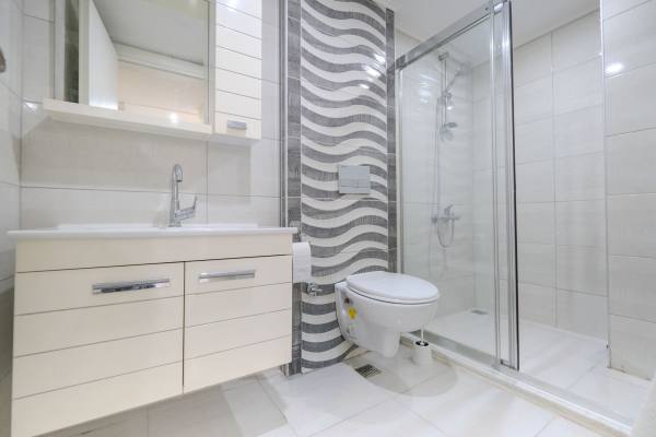 Alanya Merkezde Denize 150m Eşyalı Kiralık Daire