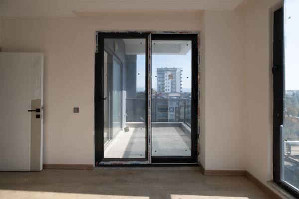 AVSALLAR’DA DOĞA & HAVUZ MANZARALI, FIRSAT 1+1 DAİRE