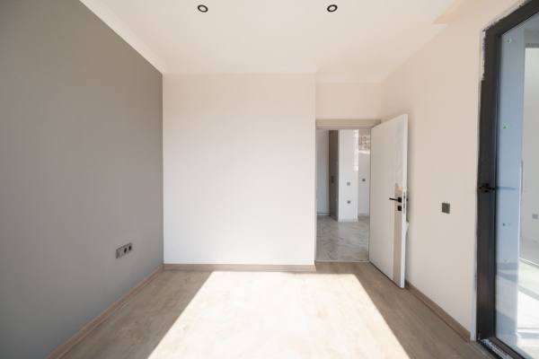 AVSALLAR’DA DOĞA & HAVUZ MANZARALI, FIRSAT 1+1 DAİRE