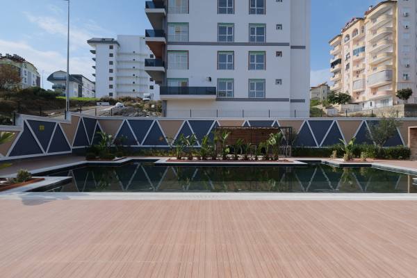 AVSALLAR’DA DOĞA & HAVUZ MANZARALI, FIRSAT 1+1 DAİRE