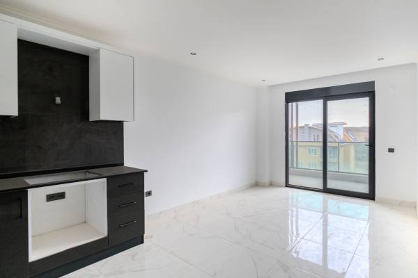 ALANYA OBA’DA TAM DONANIMLI YENİ KOMPLEKS İÇİNDE 1+1 DAİRE