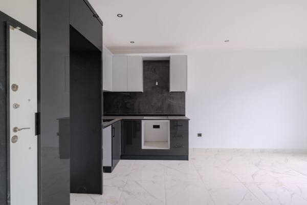 ALANYA OBA’DA TAM DONANIMLI YENİ KOMPLEKS İÇİNDE 1+1 DAİRE