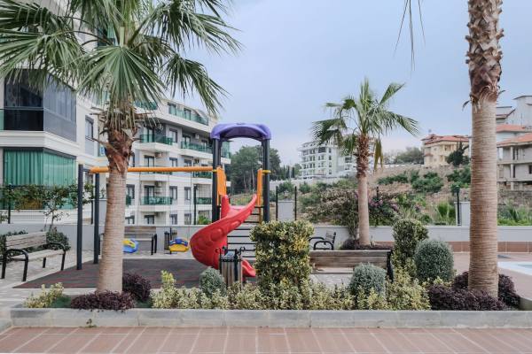 ALANYA OBA’DA TAM DONANIMLI YENİ KOMPLEKS İÇİNDE 1+1 DAİRE