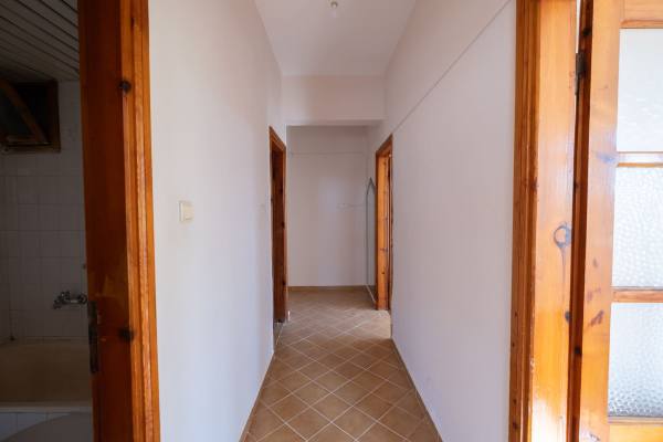 Alanya'da Merkezi Konumda Geniş Oda Kullanımlı 3+1 Kiralık