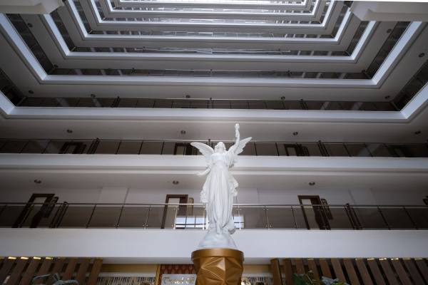 Mahmutlar’da Premium Kompleks İçinde Kiralık Geniş 1+1 Daire — Denize 200 Metre