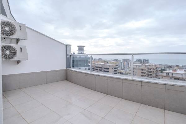 Mahmutlar Serenity Residence Sitesinde Deniz Manzaralı Satılık 2+1 Daire