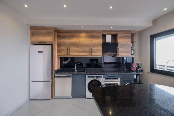 Mahmutlar Serenity Residence Sitesinde Deniz Manzaralı Satılık 2+1 Daire