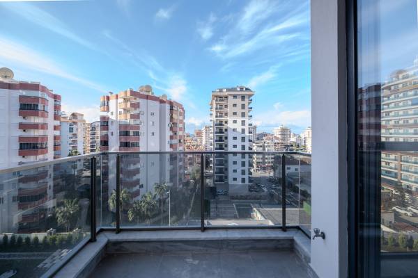 Otel Konsepti Altyapısına Sahip Modern Kompleks İçinde Daire