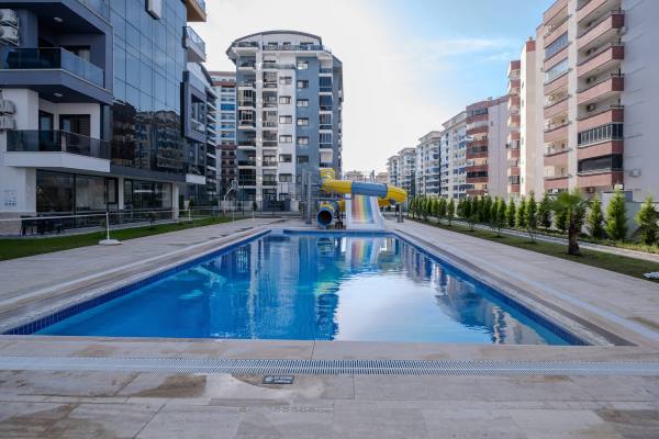 Otel Konsepti Altyapısına Sahip Modern Kompleks İçinde Daire