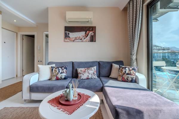 Меблированная квартира в ЖК Granada City Residence в центральной части Алании под ВНЖ