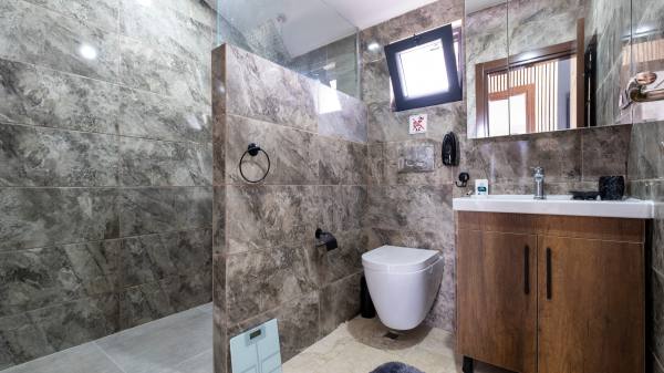 Alanya, Türkler'de Uygun Fiyata 4+2 Eşyalı Villa