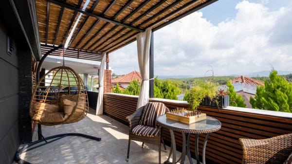 Alanya, Türkler'de Uygun Fiyata 4+2 Eşyalı Villa