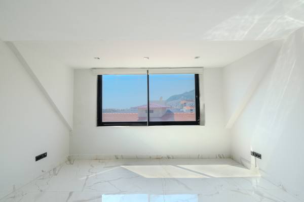 ALANYA SUGÖZÜNDE KİRALIK DUBLEKS OFİS