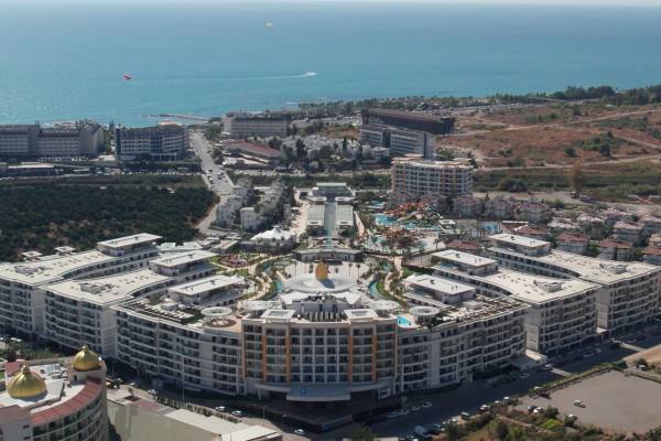 Alanya Azura World Residence Sitesinde Satılık Eşyalı Daire