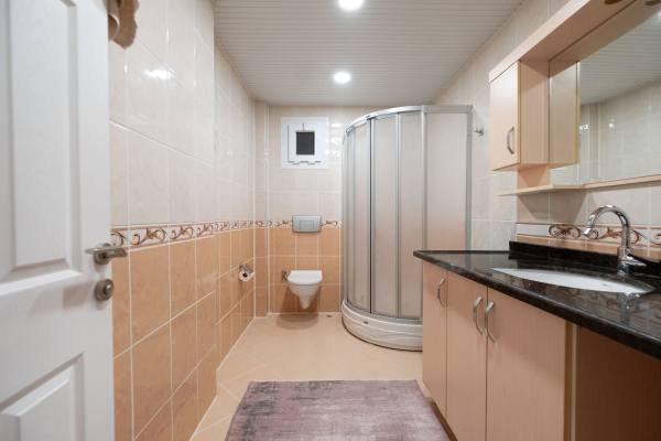 Alanya Saray Mahallesinde Satılık 4+1 Eşyalı Daire
