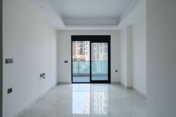 Mahmutların En Prestijli Sitelerinden Birinde 1+1 Daire