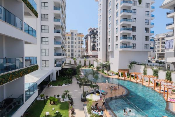 Mahmutların En Prestijli Sitelerinden Birinde 1+1 Daire