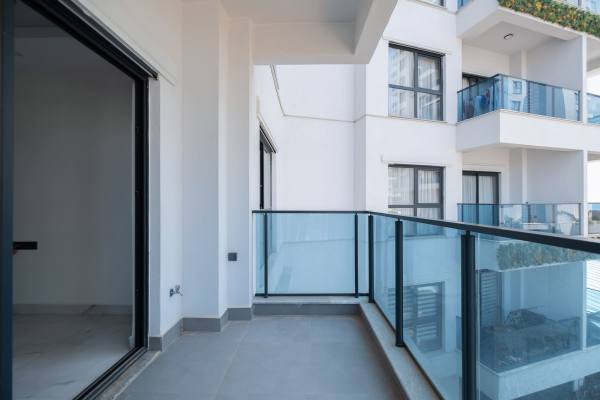 Mahmutların En Prestijli Sitelerinden Birinde 1+1 Daire