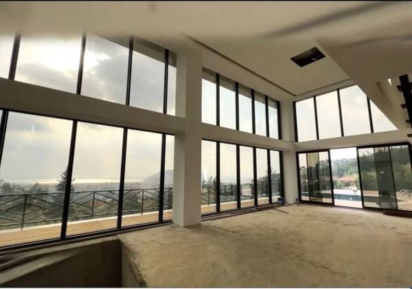 Alanya Tepe Mahallesi'nde Deniz, Kale ve Şehir Manzaralı Müstakil Villa