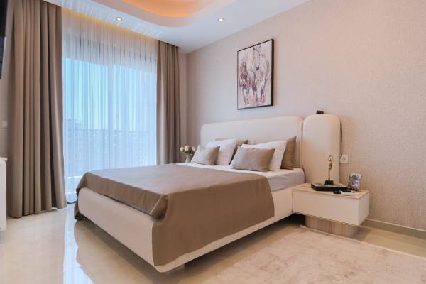 Alanya Merkez Yekta Royal Club Sitesinde 3+1 Ayrı Mutfak Kiralık