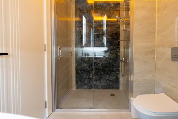 Alanya Merkez Yekta Royal Club Sitesinde 3+1 Ayrı Mutfak Kiralık